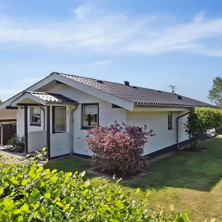 Wrange - 150m From The Sea By Interhome 度假居