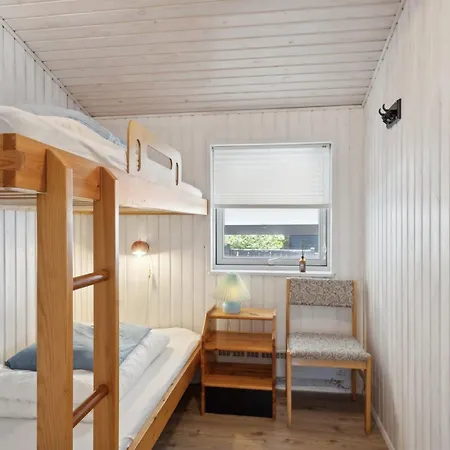 Wrange - 150m From The Sea By Interhome *