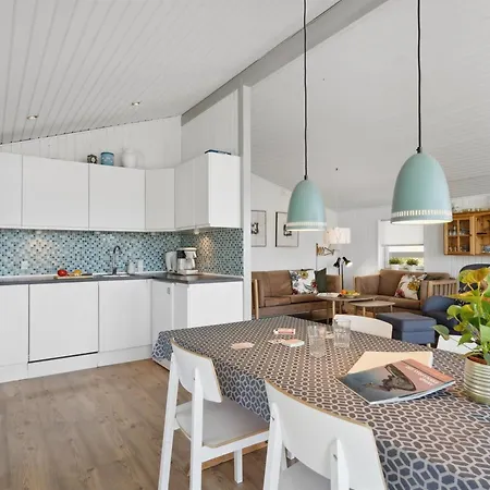 度假居 Wrange - 150m From The Sea By Interhome