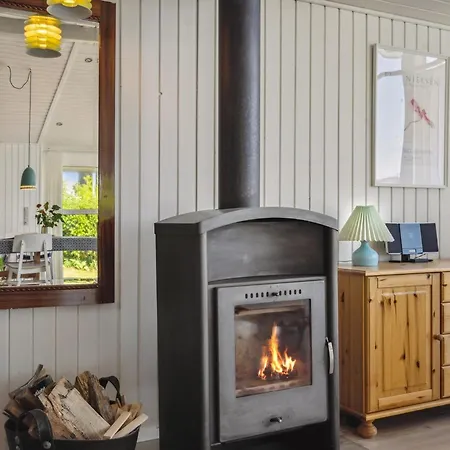 度假居 Wrange - 150m From The Sea By Interhome