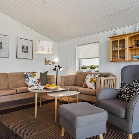 度假居 Wrange - 150m From The Sea By Interhome