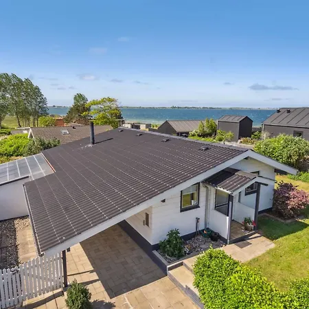 Wrange - 150m From The Sea By Interhome *